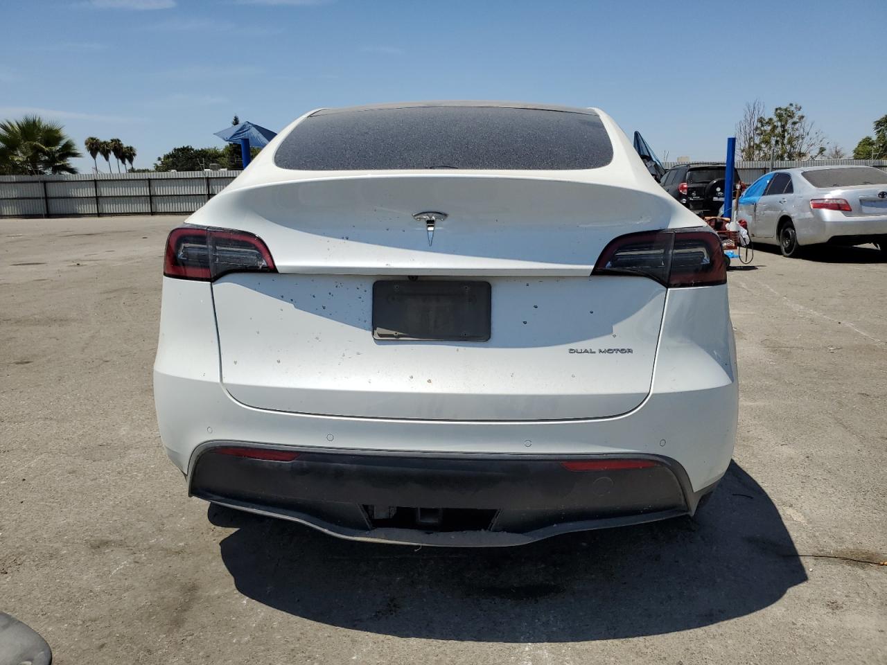 2022 TESLA MODEL Y  VIN:7SAYGDEE3NF437576