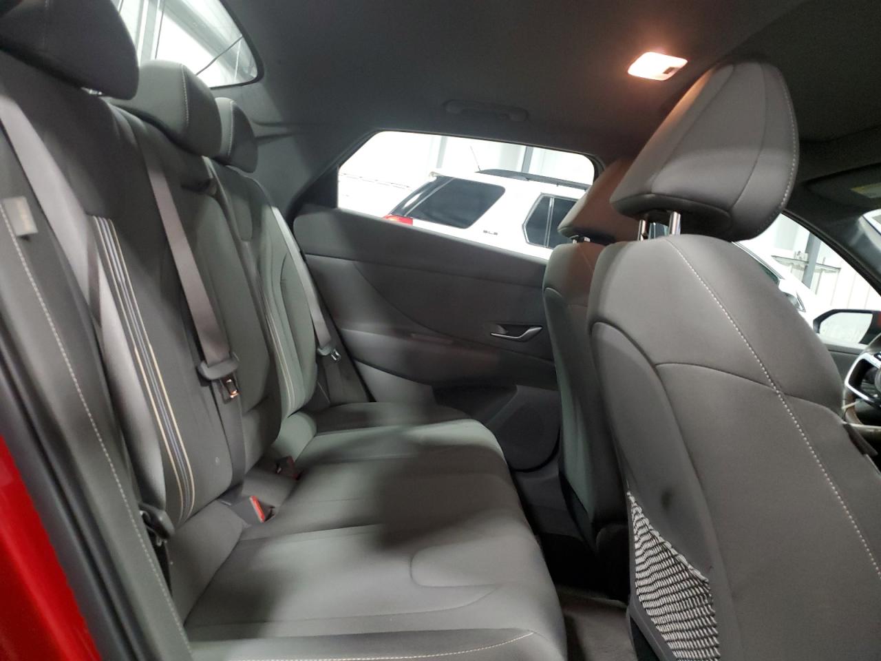 2024 HYUNDAI ELANTRA SEL VIN:KMHLS4DG6RU843160