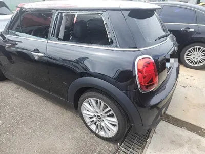 2023 MINI Cooper VIN: