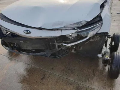 2016 Kia K5 KNAGU416BGA061467 VIN:KNAGU416BGA061467