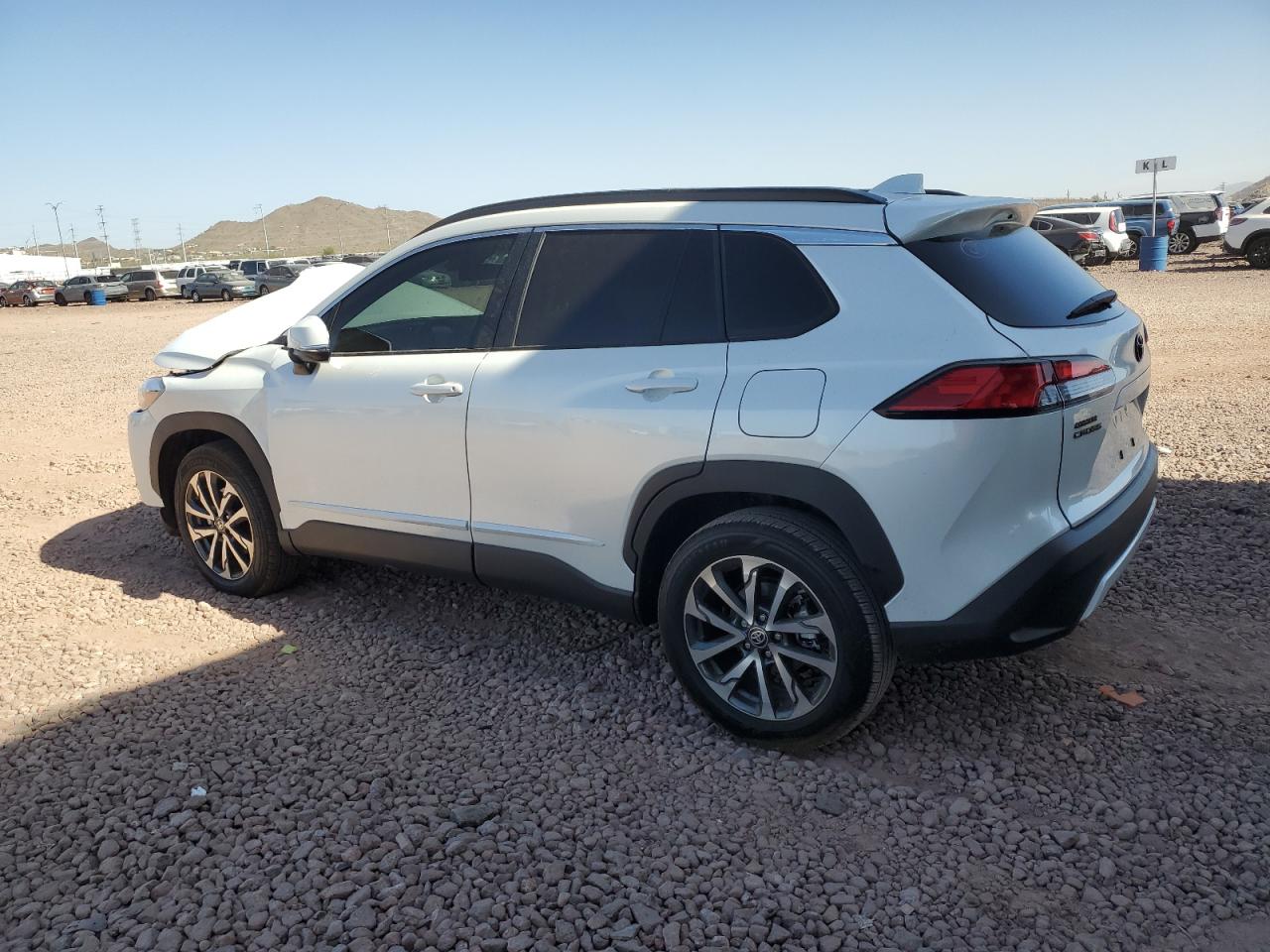 2022 TOYOTA COROLLA CROSS XLE VIN:7MUDAAAG5NV034879