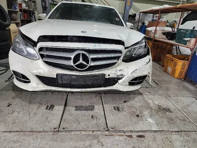 2014 Mercedes-Benz E 220 VIN: