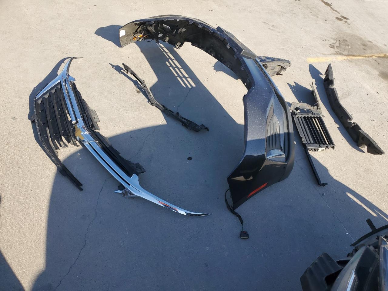 2022 CHEVROLET EQUINOX LT VIN:2GNAXKEV1N6110268