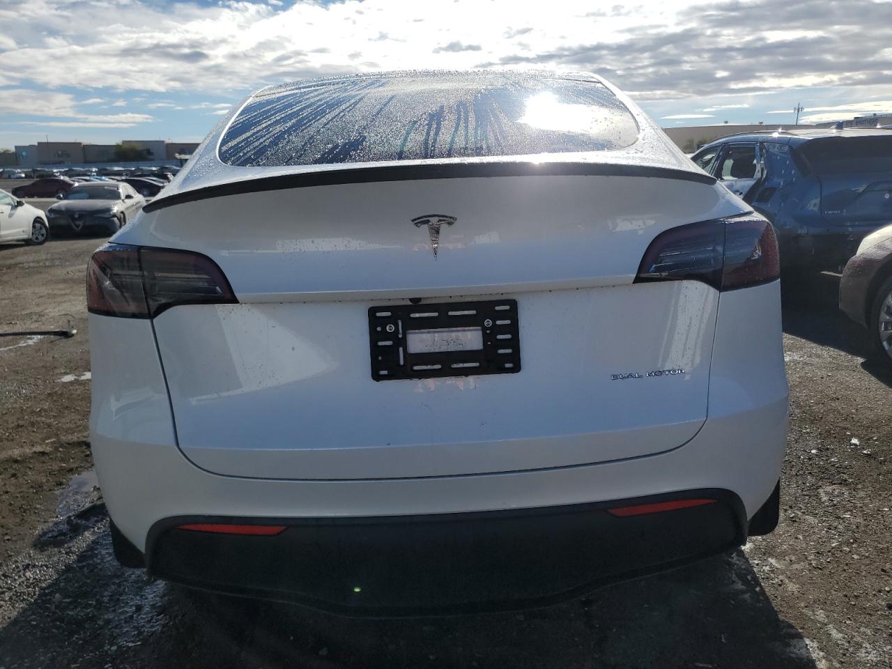 2023 TESLA MODEL Y  VIN:7SAYGDEE5PA118390