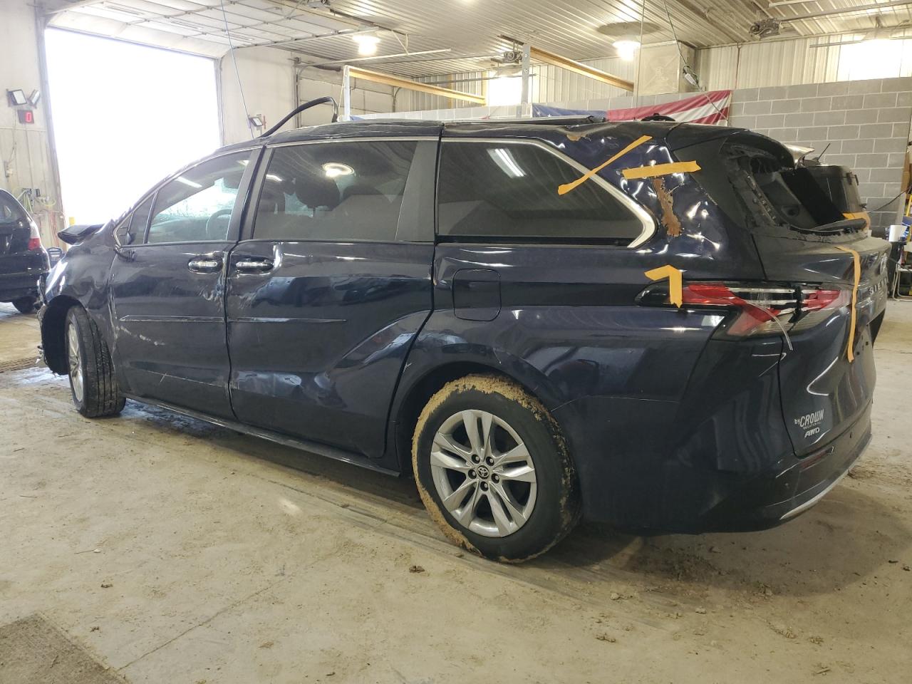 2022 TOYOTA SIENNA LIMITED VIN:5TDZSKFC2NS047453