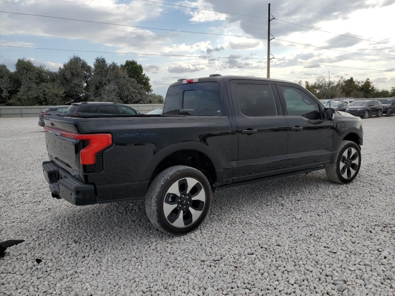 2023 FORD F150 LIGHTNING PRO VIN:1FT6W1EV2PWG18317
