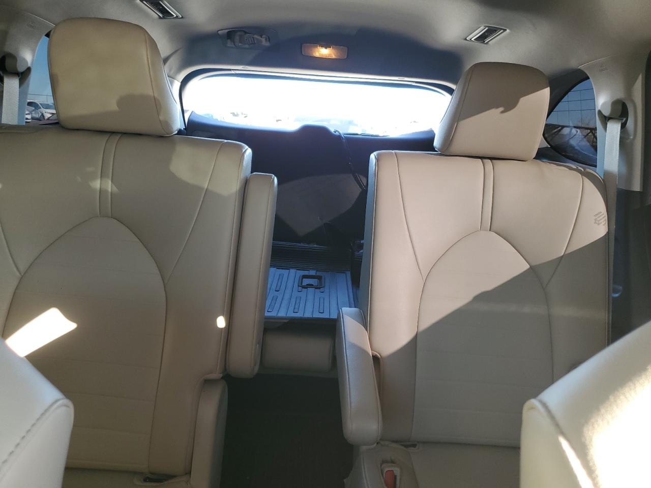 2022 TOYOTA HIGHLANDER XLE VIN:5TDGZRBH7NS570528
