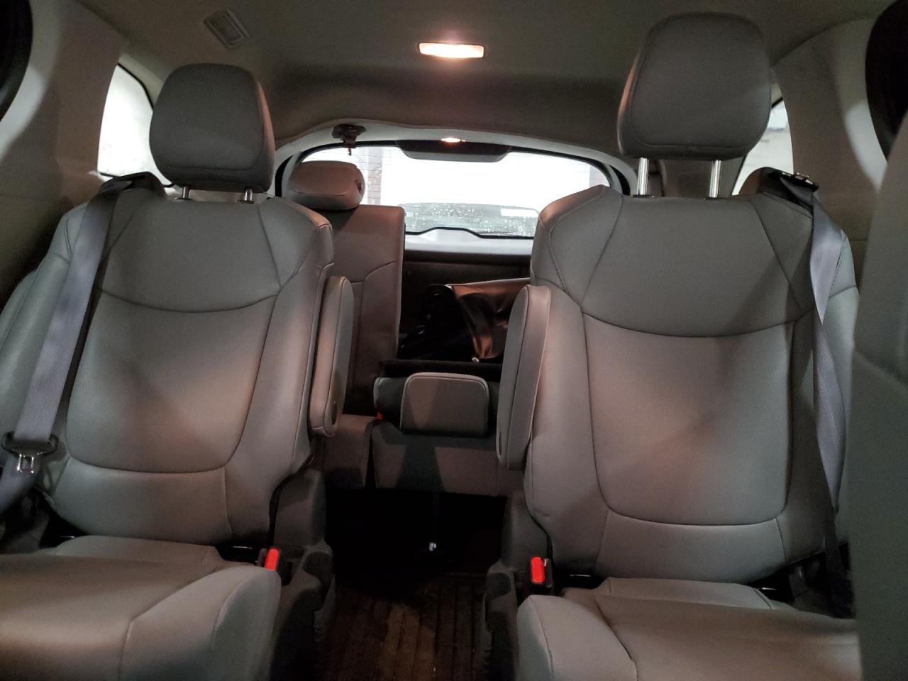 2023 TOYOTA SIENNA XLE VIN:5TDJSKFC2PS099746