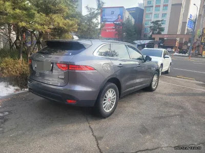 2017 Jaguar F-Pace VIN: