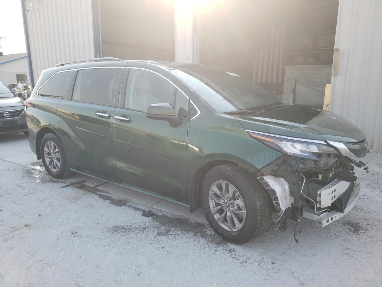 2022 TOYOTA SIENNA XLE VIN:5TDYRKEC5NS090063