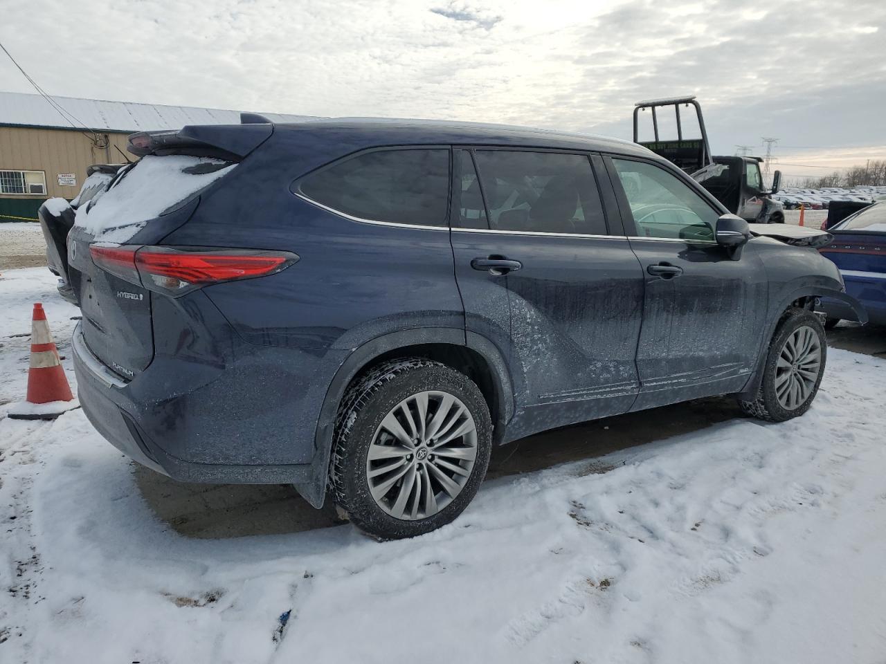 2023 TOYOTA HIGHLANDER HYBRID LIMITED VIN:5TDEBRCH0PS107806