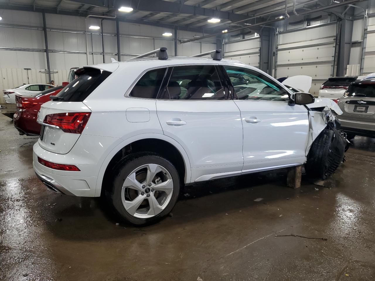2024 AUDI Q5 PREMIUM PLUS 45 VIN:WA1EAAFYXR2043584