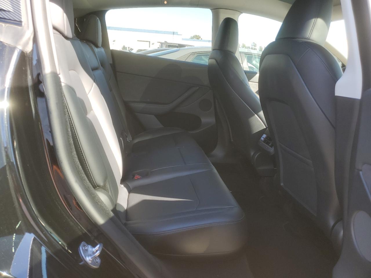 2023 TESLA MODEL Y  VIN:7SAYGDEE4PA025344