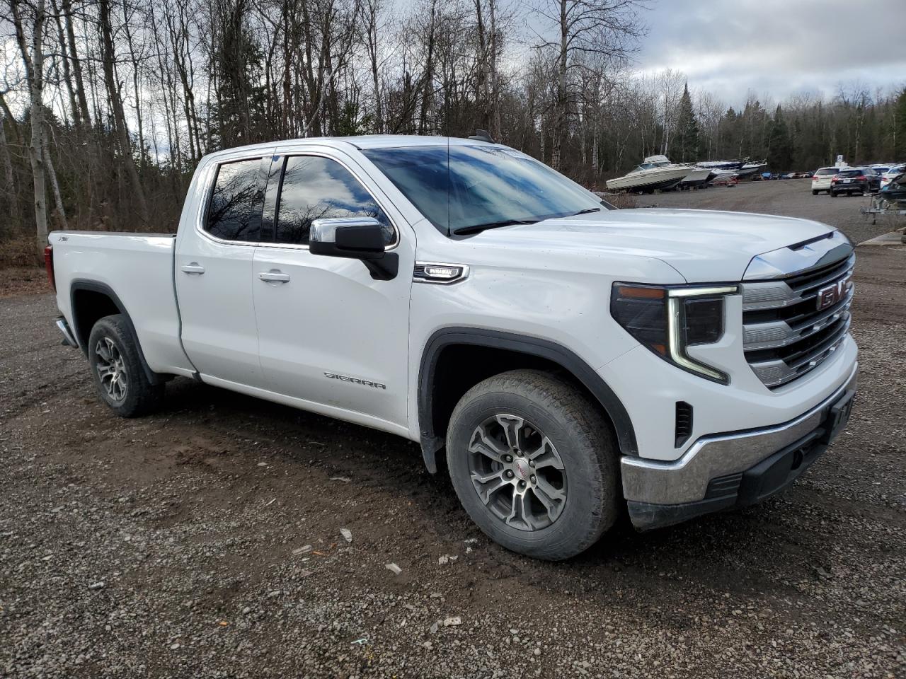 2022 GMC SIERRA K1500 SLE VIN:1GTVUBETXNZ511808