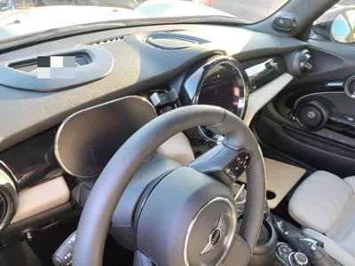 2022 MINI Cooper VIN: