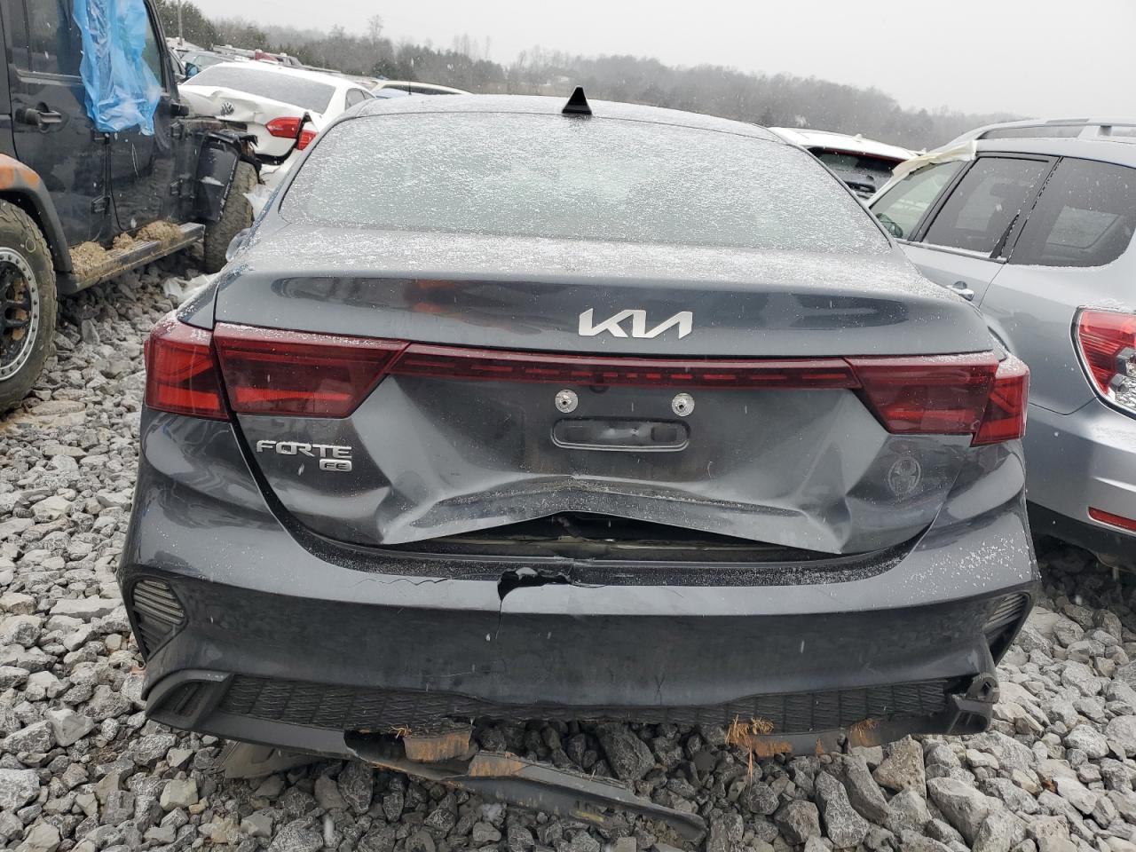 2022 KIA FORTE FE VIN:3KPF24AD8NE463807