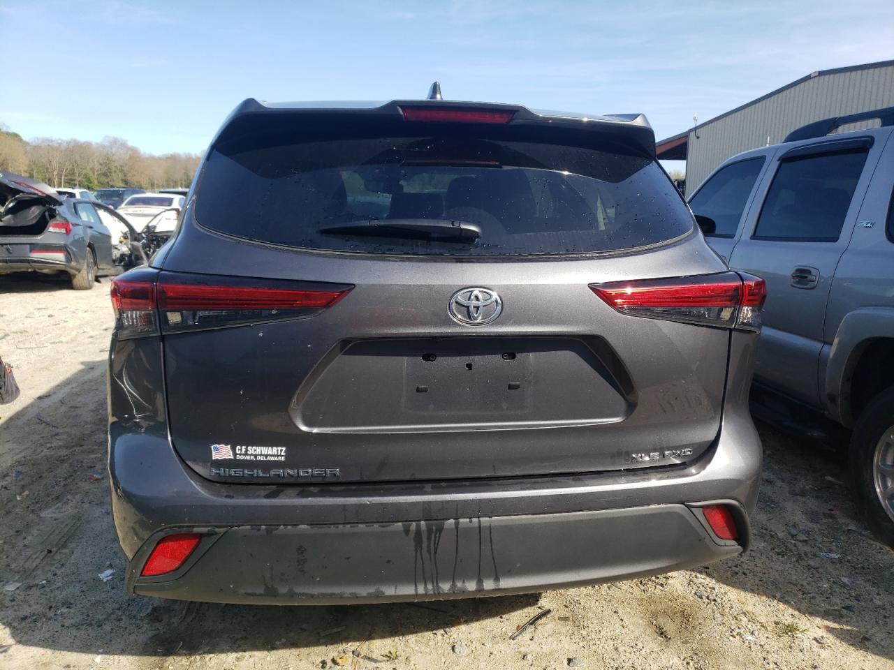 2022 TOYOTA HIGHLANDER XLE VIN:5TDGZRBHXNS185965