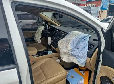 2015 Kia Carnival KNAMC81ABFS038066 VIN:KNAMC81ABFS038066