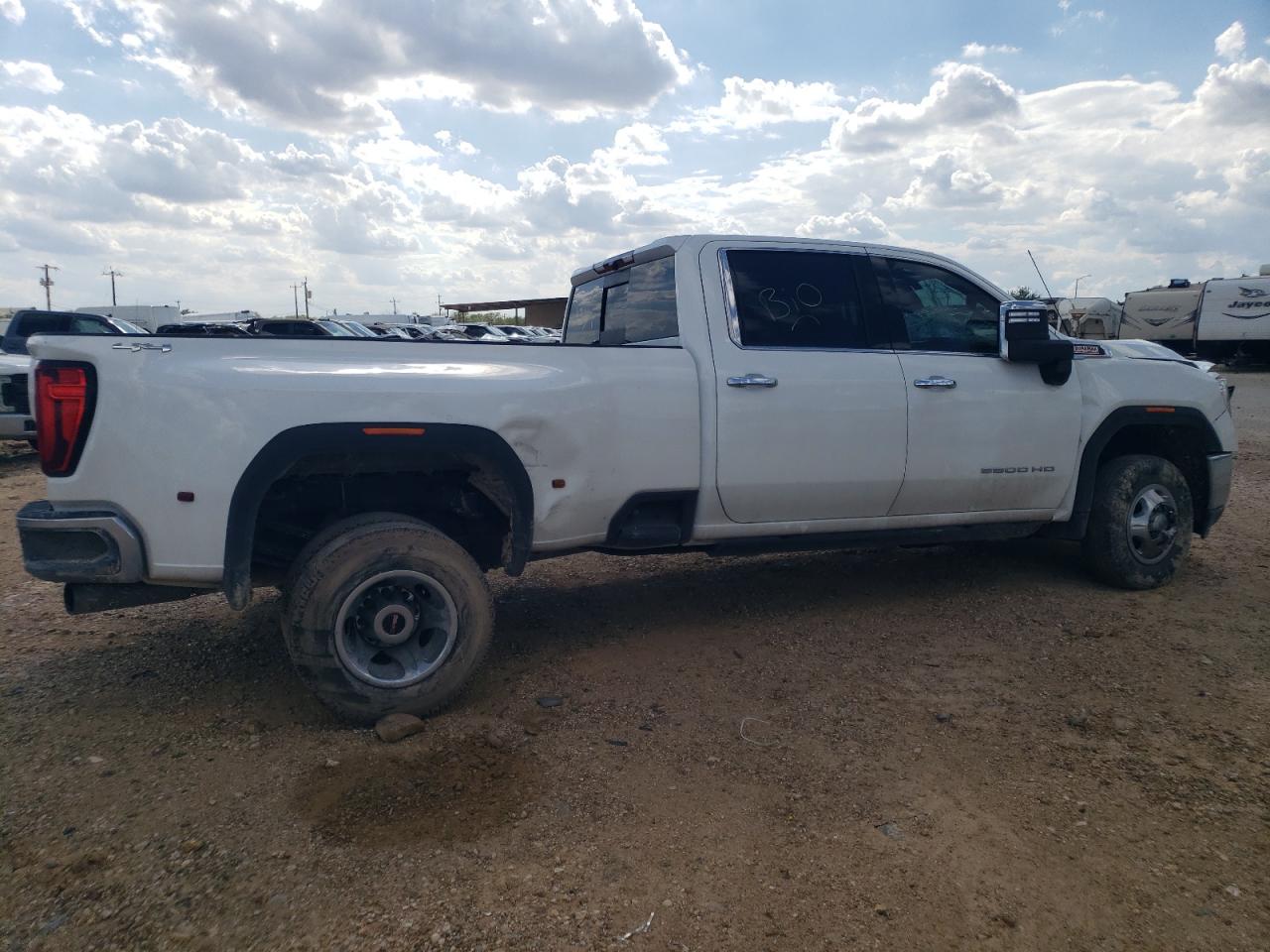 2023 GMC SIERRA K3500 SLT VIN:1GT49UEY8PF200581