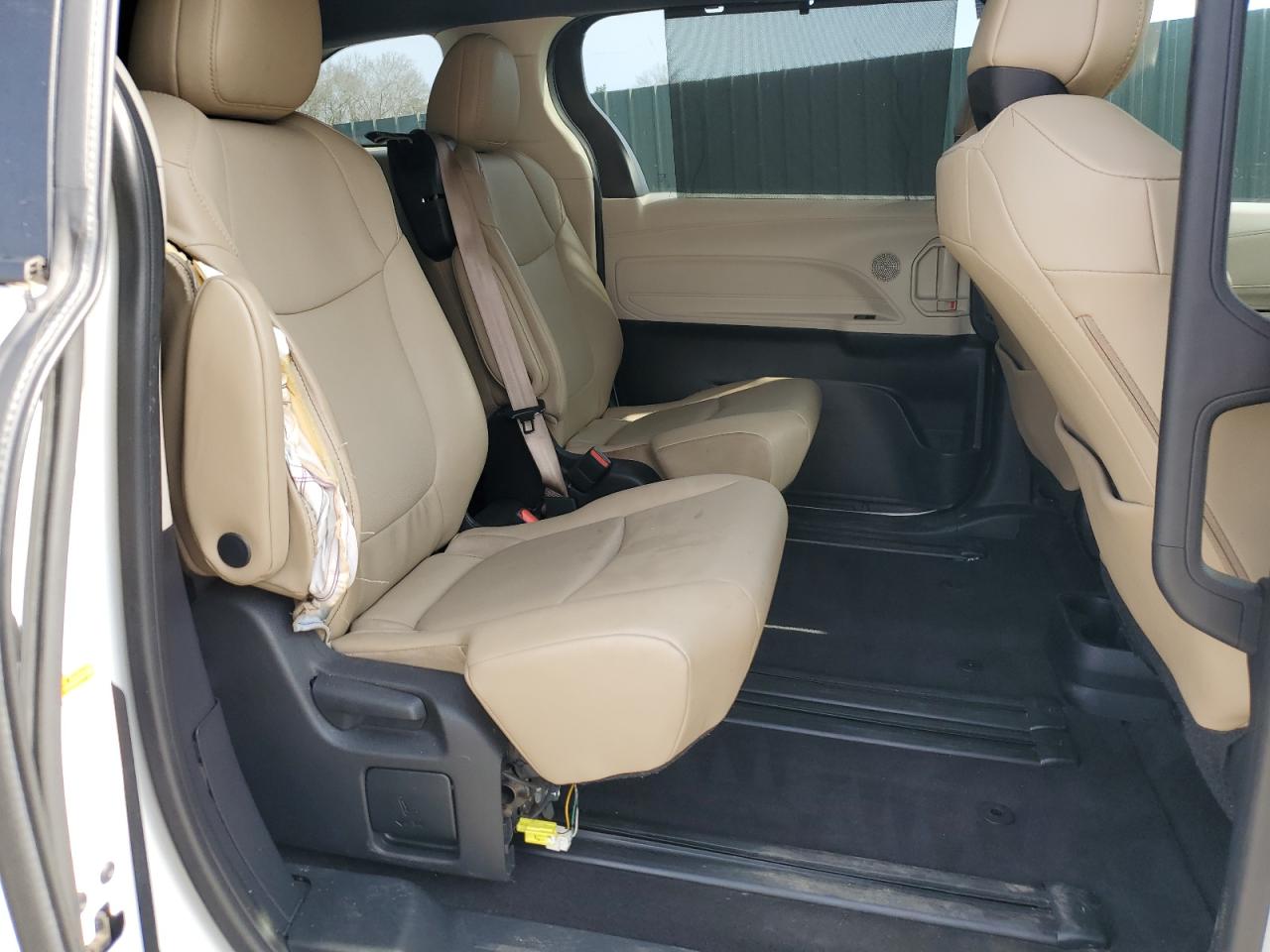 2022 TOYOTA SIENNA XLE VIN:5TDYRKEC2NS086553