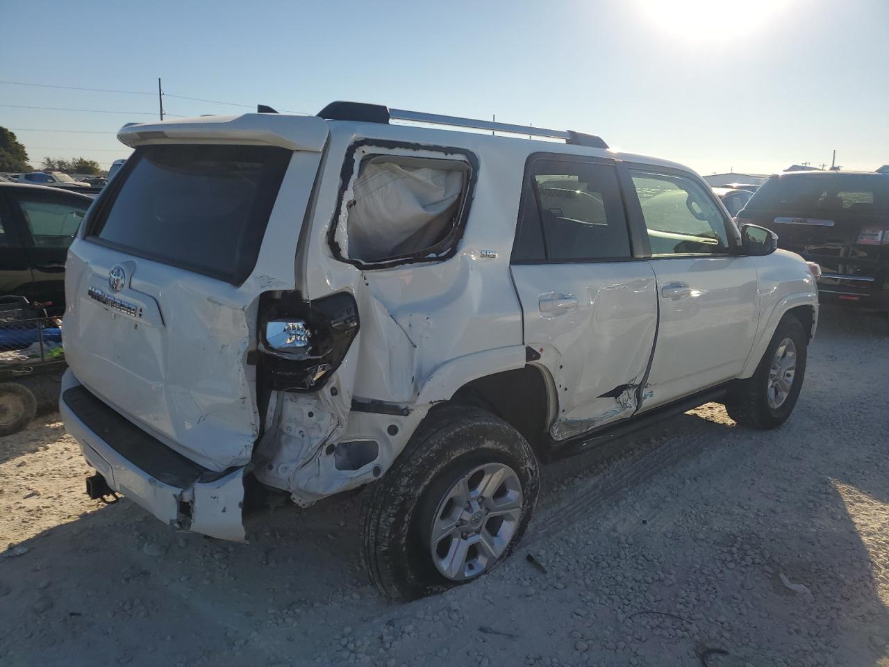2022 TOYOTA 4RUNNER SR5 VIN:JTEEU5JR8N5263380