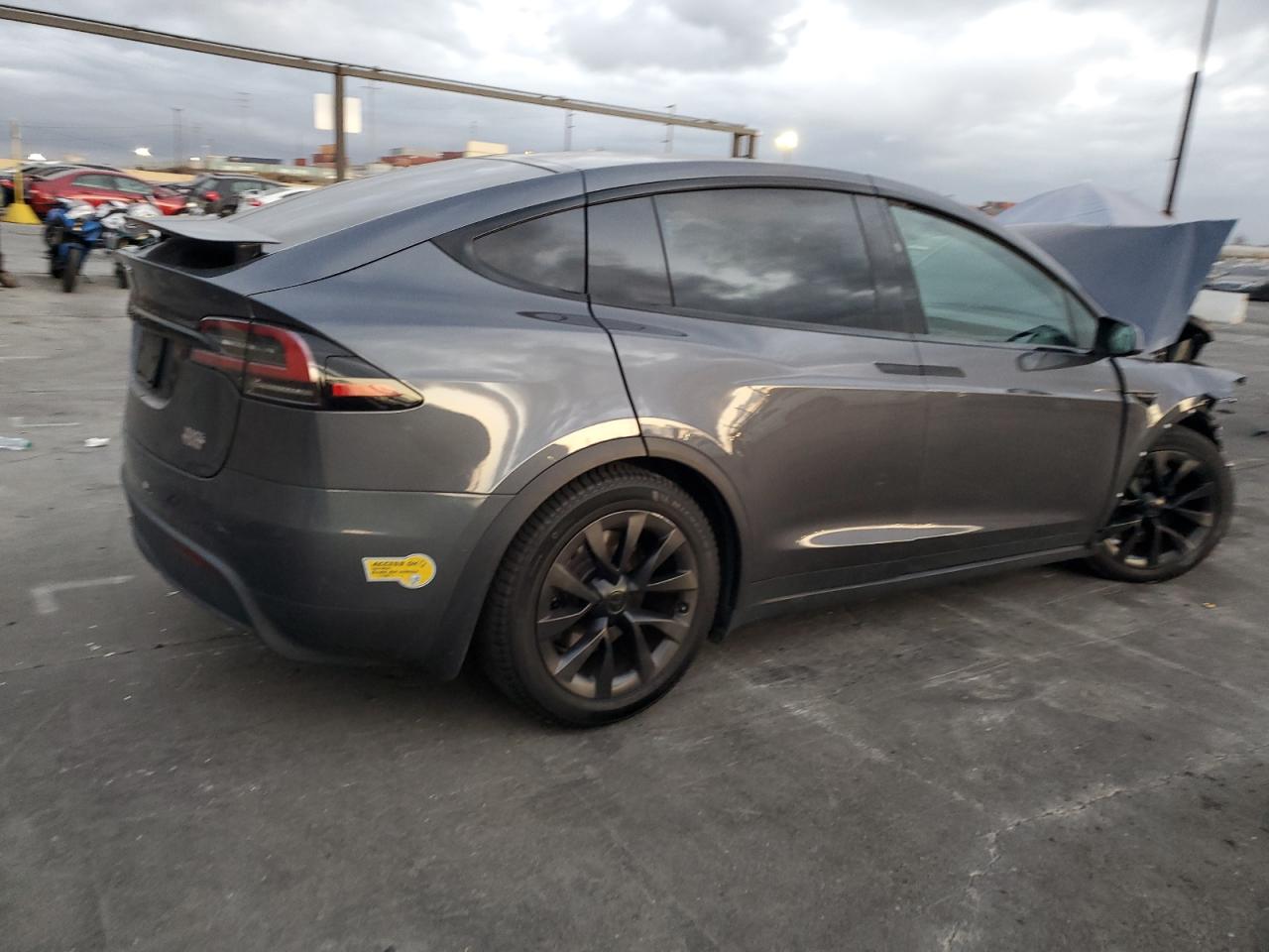 2022 TESLA MODEL X  VIN:7SAXCBE64NF358213