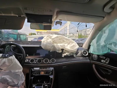 2018 Mercedes-Benz E 300 VIN: