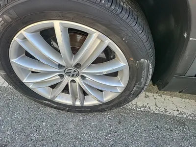 2014 Volkswagen Tiguan VIN: