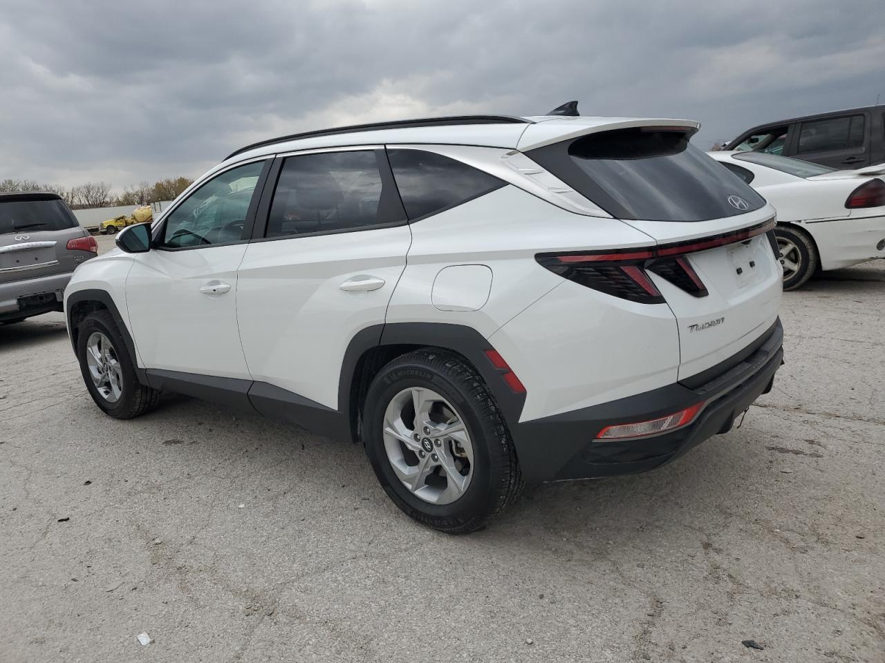 2022 HYUNDAI TUCSON SEL VIN:5NMJB3AE9NH082330