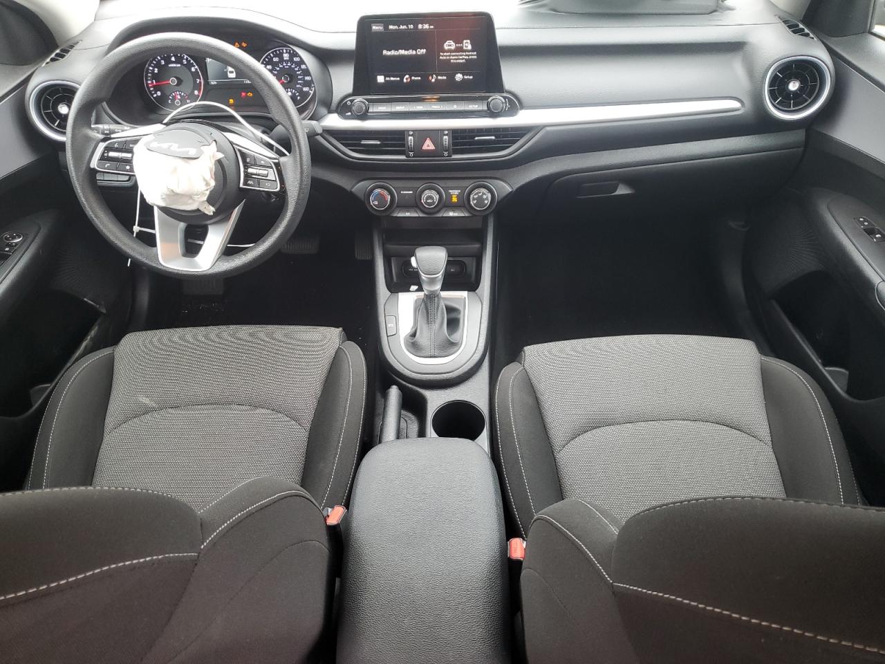 2024 KIA FORTE LX VIN:3KPF24AD7RE729243