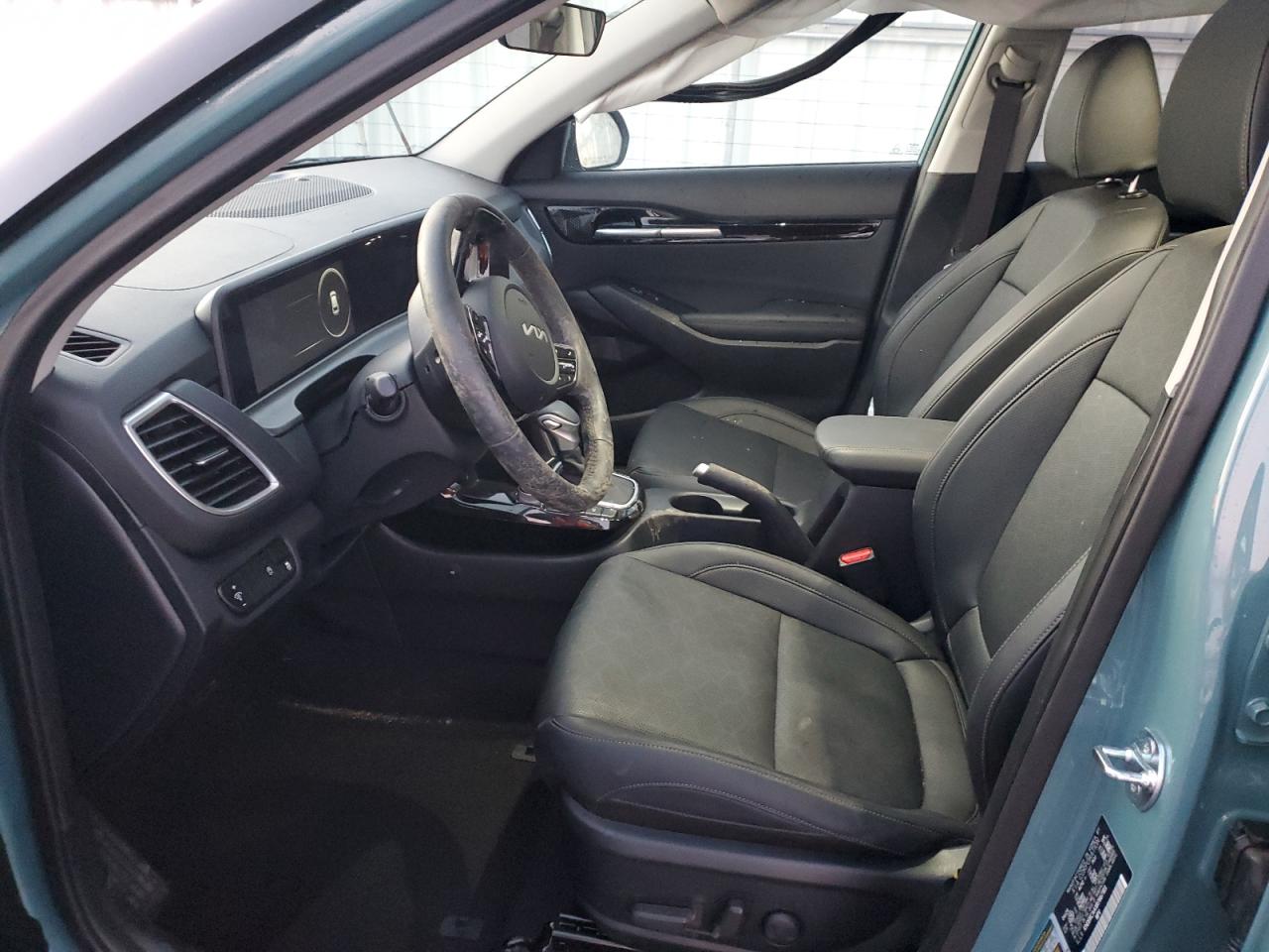 2024 KIA SELTOS EX VIN:KNDERCAAXR7667103