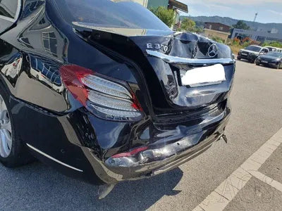 2018 Mercedes-Benz E 300 WDDZF4KB5JA318435 VIN:WDDZF4KB5JA318435