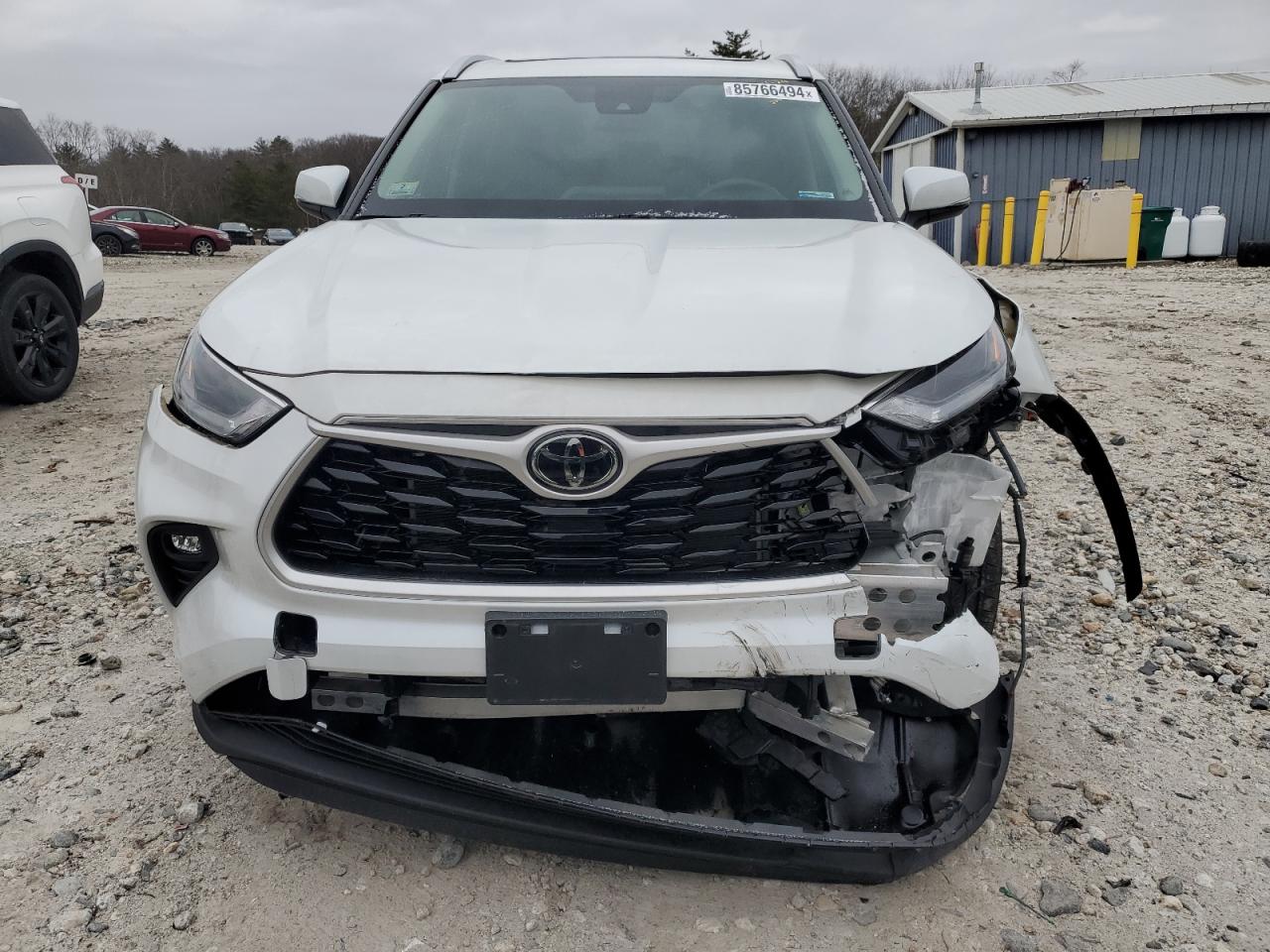 2022 TOYOTA HIGHLANDER XLE VIN:5TDGZRBH9NS193927