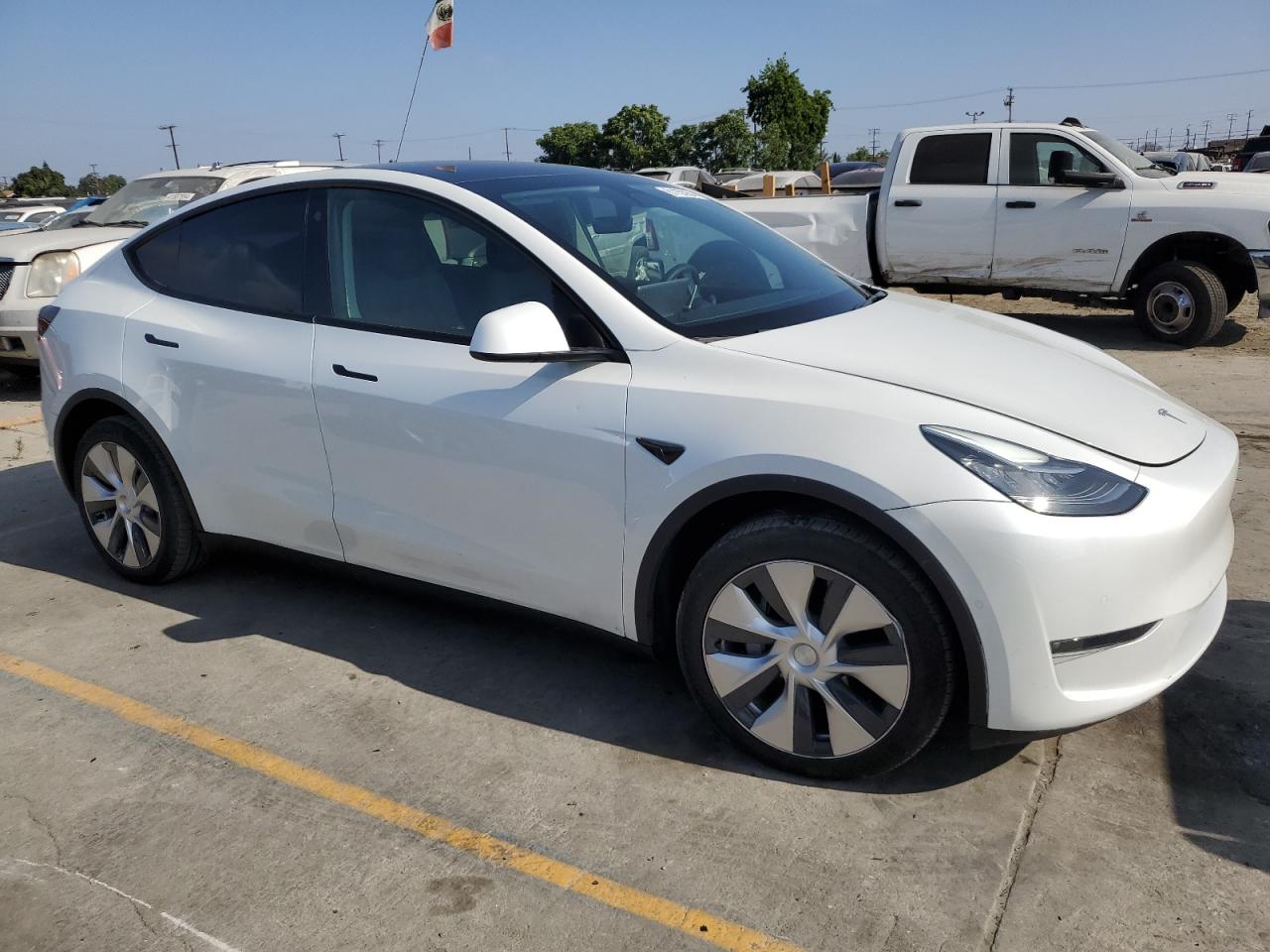 2022 TESLA MODEL Y  VIN:7SAYGDEE1NF315377