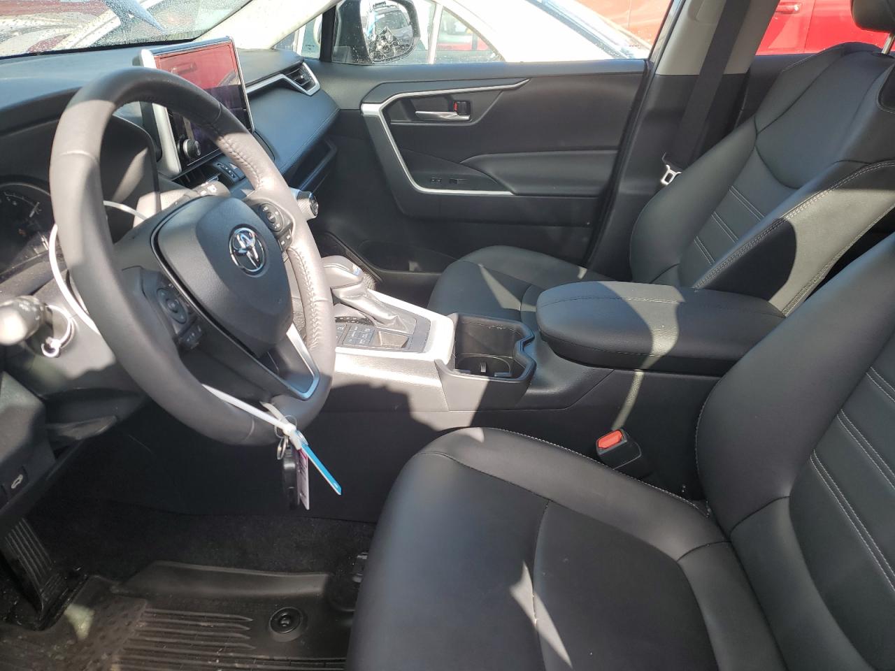 2024 TOYOTA RAV4 XLE PREMIUM VIN:2T3A1RFV5RW434819