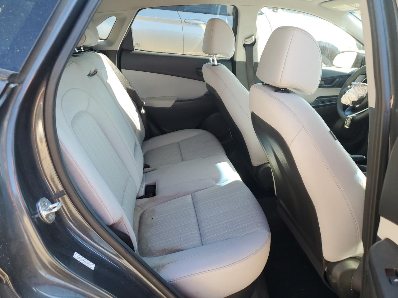 2022 HYUNDAI KONA SEL VIN:KM8K62AB4NU759779