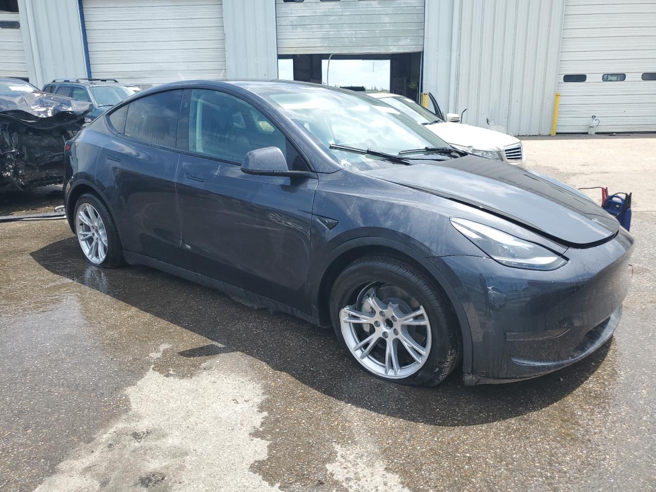 2024 TESLA MODEL Y  VIN:7SAYGDED1RF016470