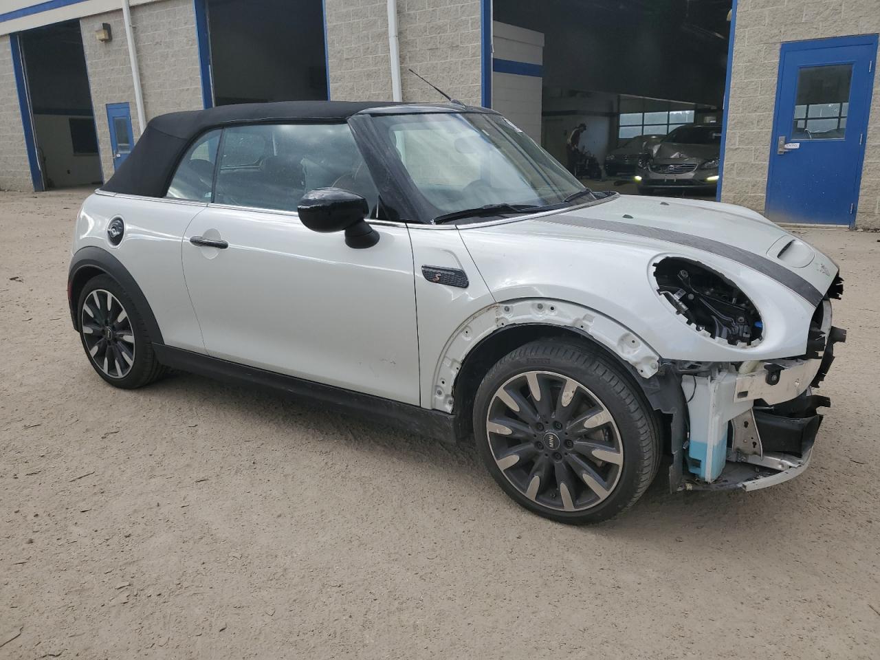 2022 MINI COOPER S VIN:WMW43DL06N3N43108