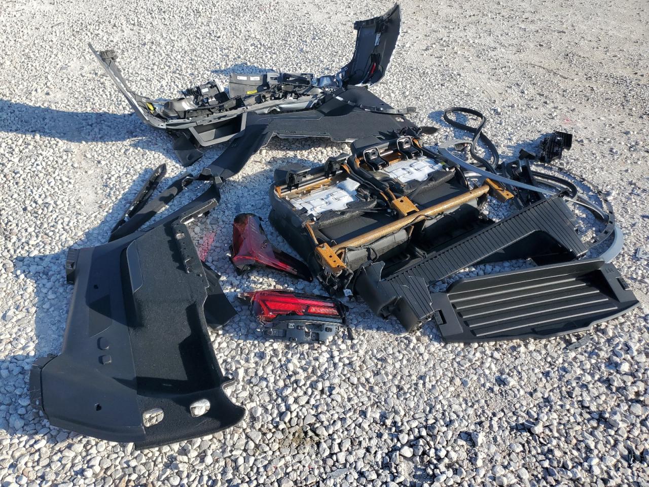 2024 CADILLAC XT6 PREMIUM LUXURY VIN:1GYKPCRSXRZ727207