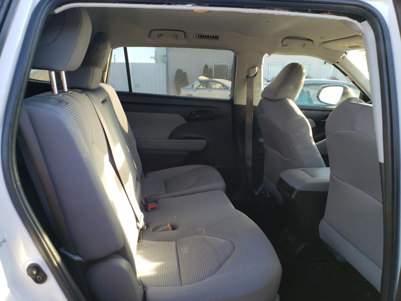 2022 TOYOTA HIGHLANDER L VIN:5TDCZRAH1NS539839