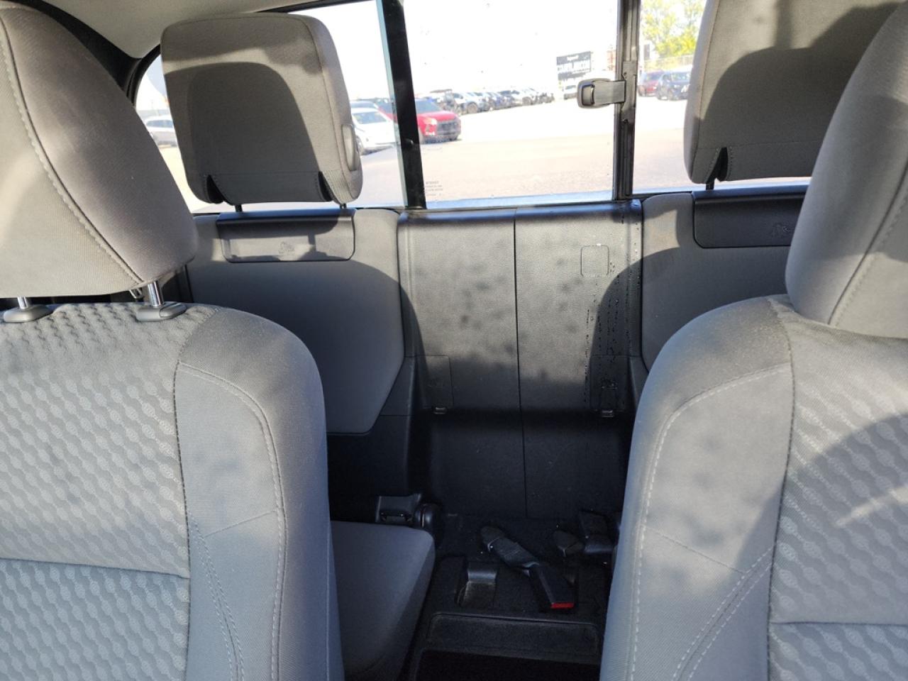 2022 TOYOTA TACOMA ACCESS CAB VIN:3TYRX5GN0NT046597