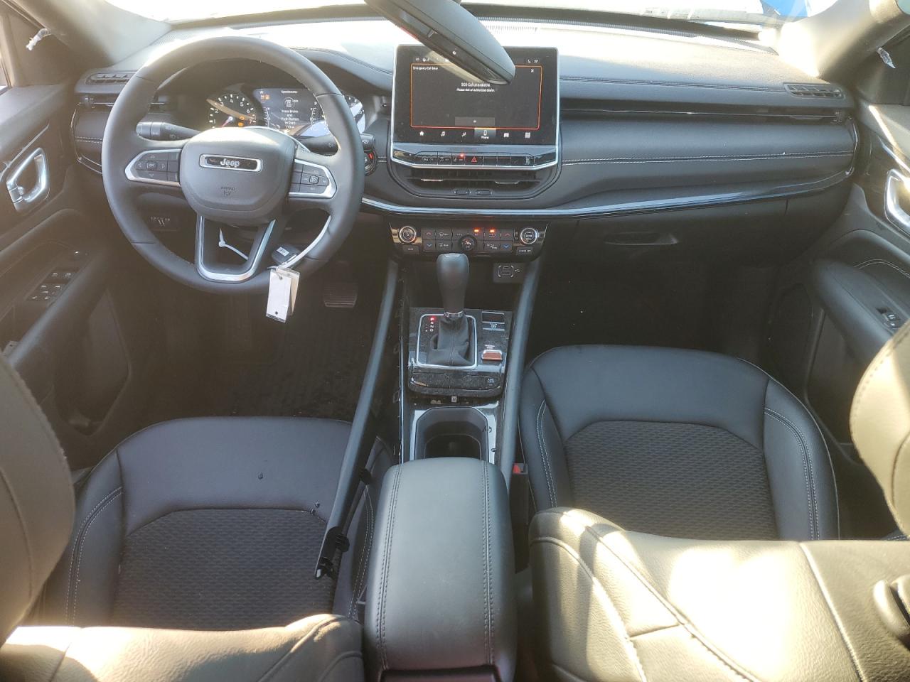 2024 JEEP COMPASS LATITUDE VIN:3C4NJDBN4RT133797