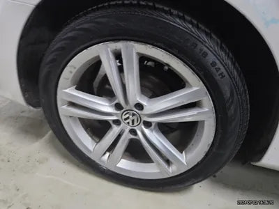 2015 Volkswagen Passat VIN: