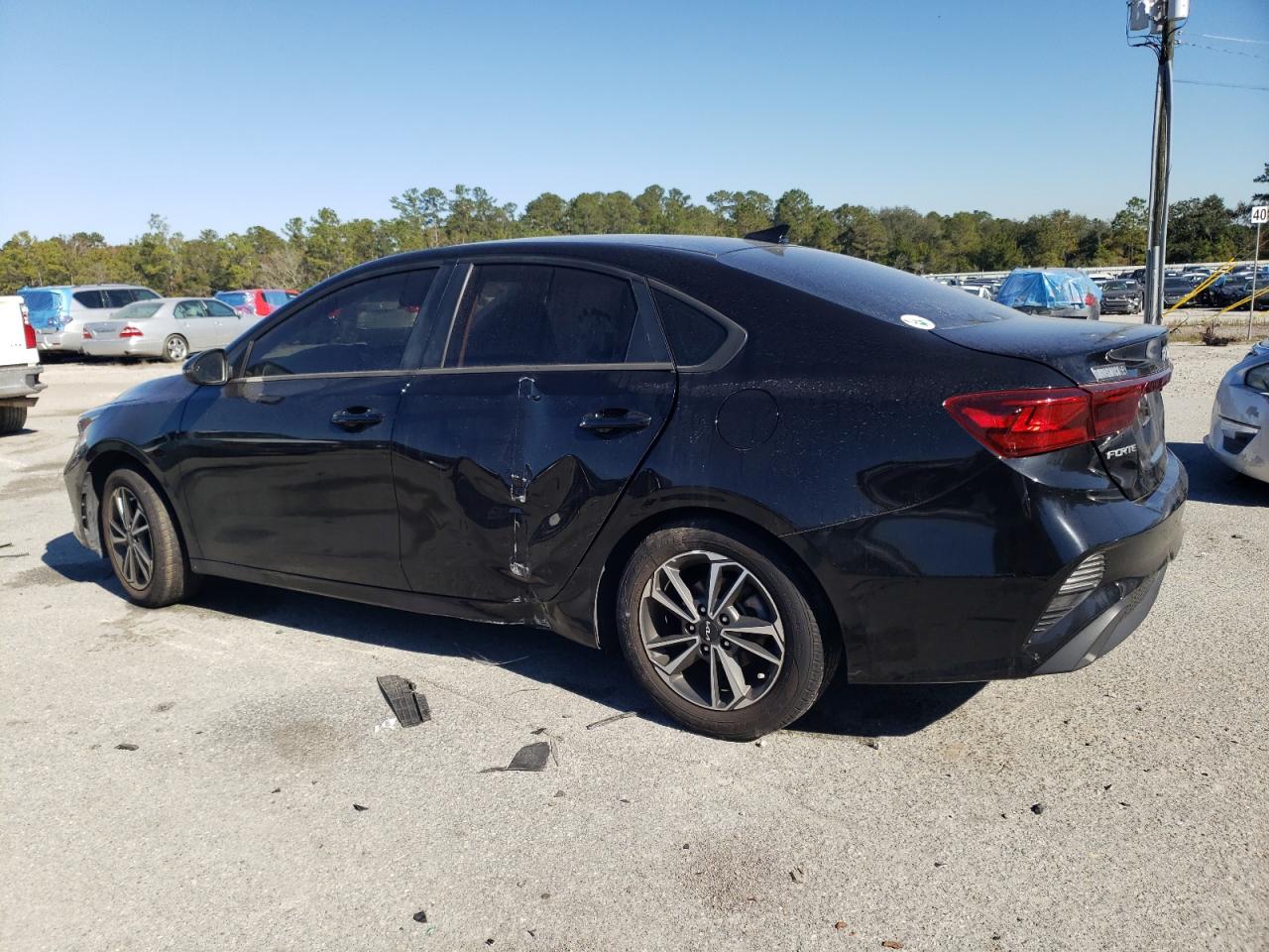 2022 KIA FORTE FE VIN:3KPF24AD7NE418583