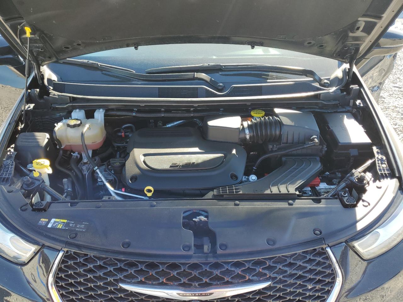 2022 CHRYSLER PACIFICA TOURING L VIN:2C4RC1BG3NR106583