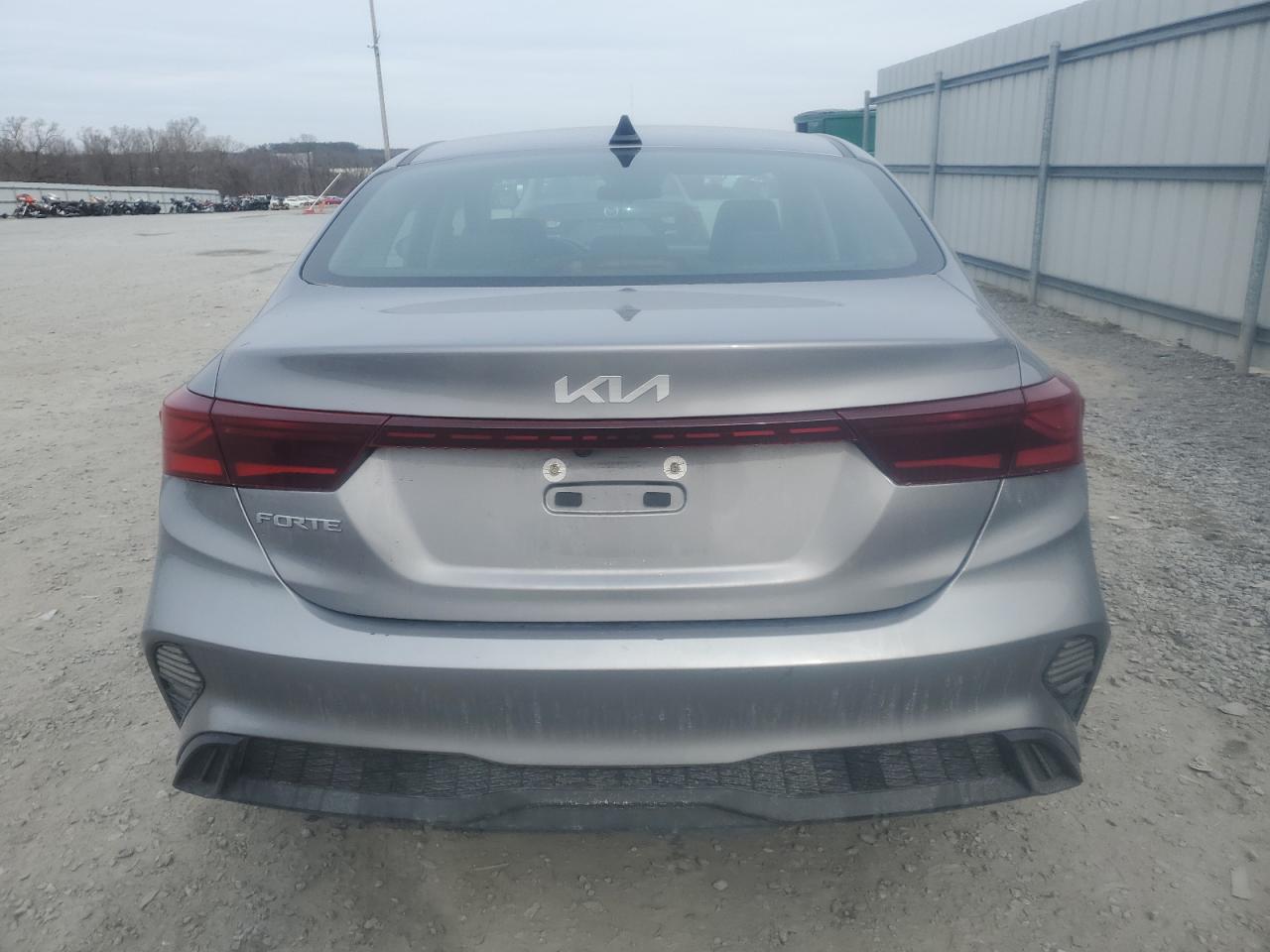 2024 KIA FORTE LX VIN:3KPF24AD9RE727932