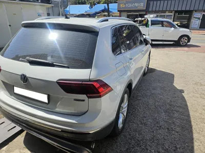 2020 Volkswagen Tiguan WVGZZZ5NZLW379301 VIN:WVGZZZ5NZLW379301
