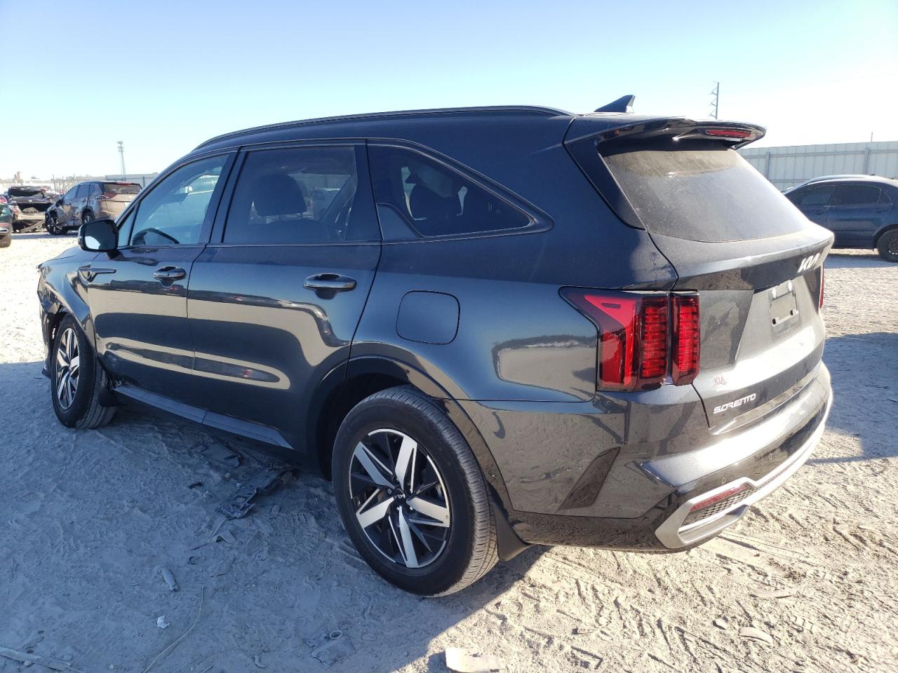 2023 KIA SORENTO S VIN:5XYRL4LC0PG230850