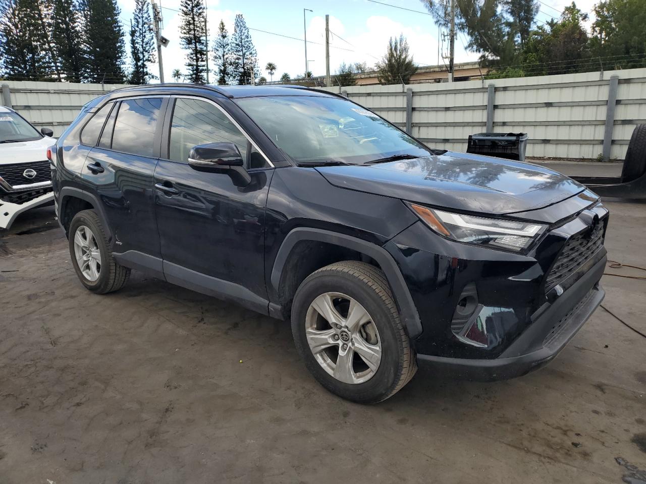 2022 TOYOTA RAV4 XLE VIN:JTMRWRFV2NJ055144