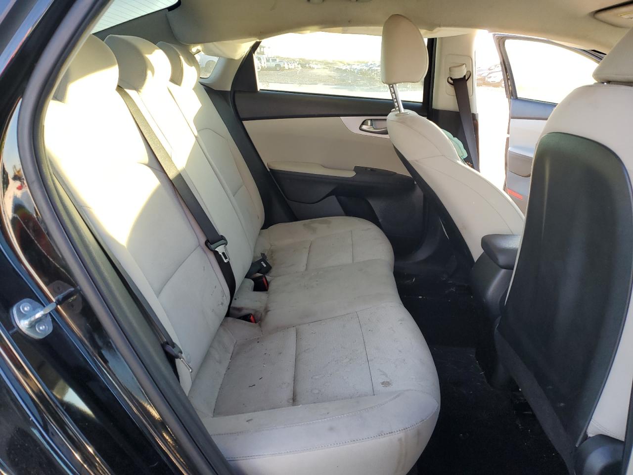 2023 KIA FORTE LX VIN:3KPF24AD5PE676085